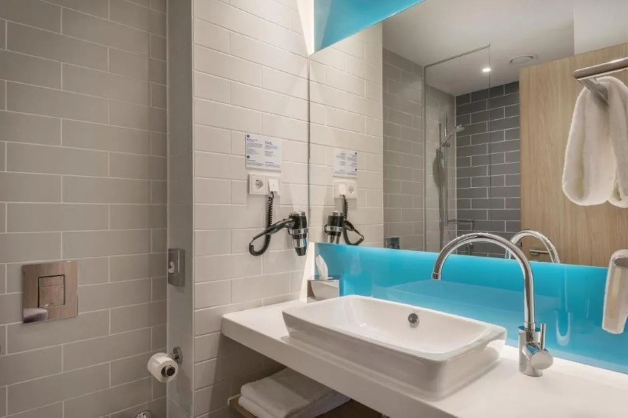 Hotel Holiday Inn Express Munich - Olympiapark By Ihg