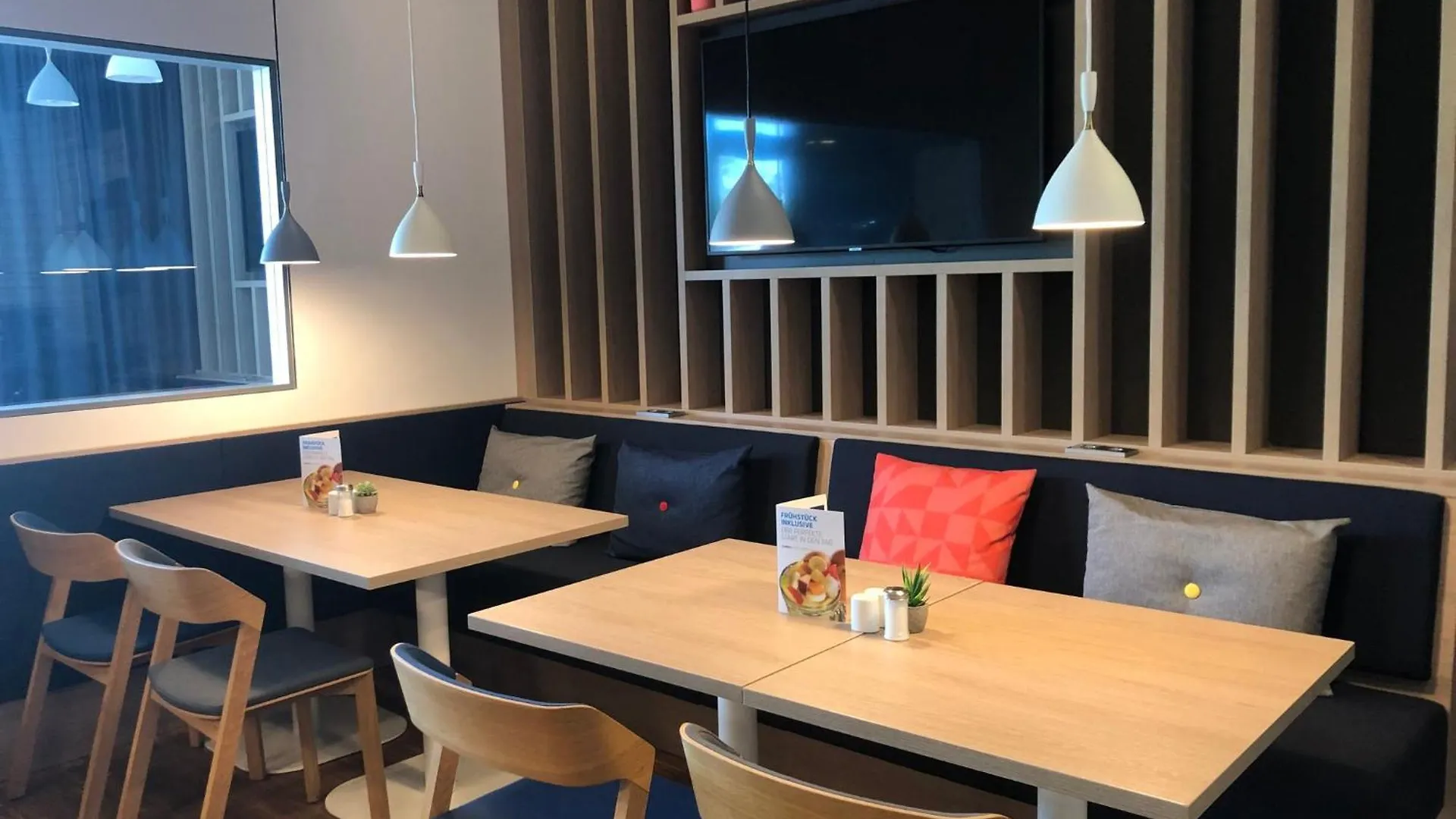 Hotel Holiday Inn Express Munich - Olympiapark By Ihg